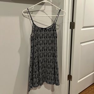 Forever 21 mini dress. Perfect for summer! Size large (but can fjt a medium).